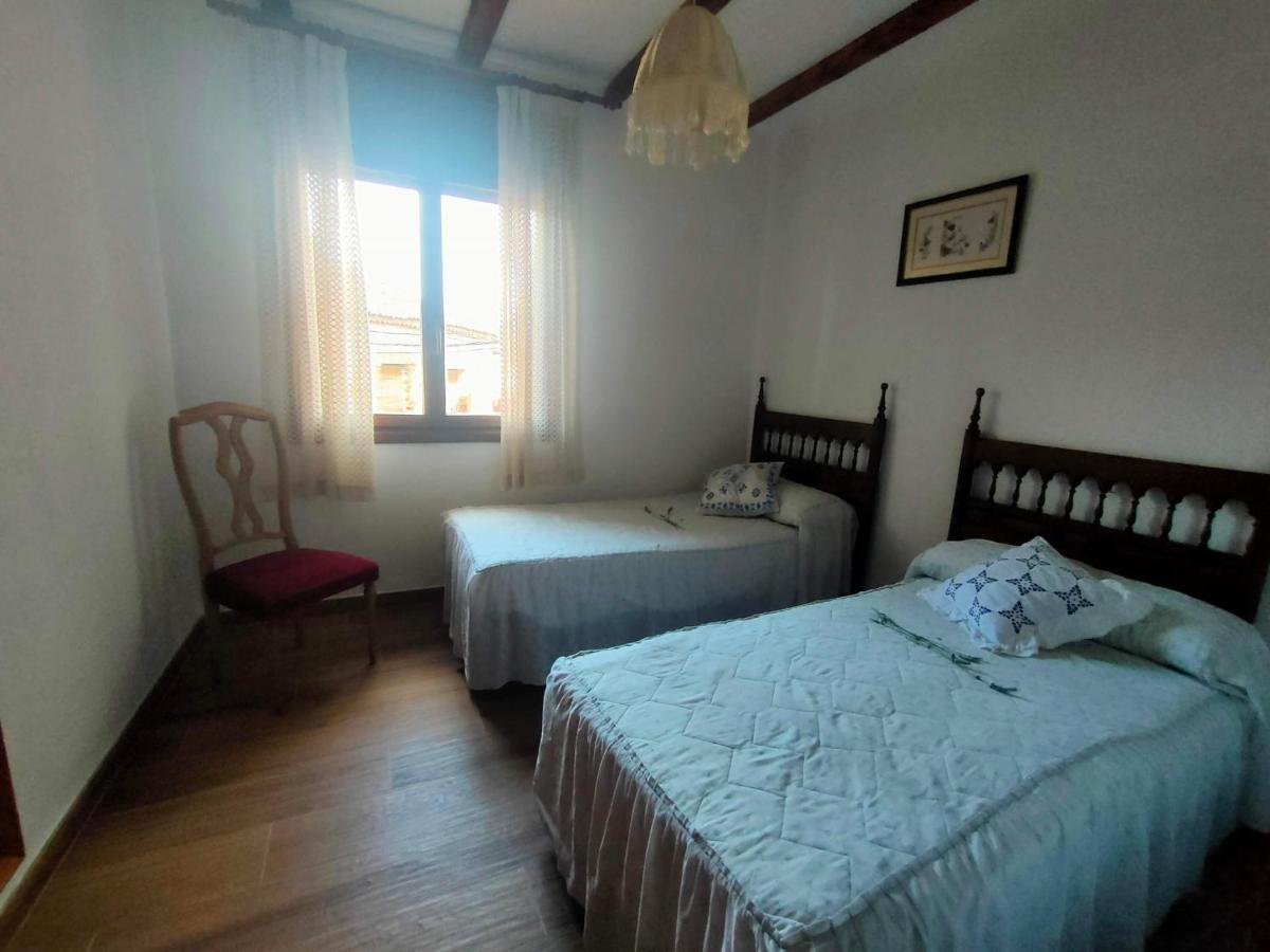Casa Rural de la Abuela Rufa - Ferienwohnung Fuenterrebollo