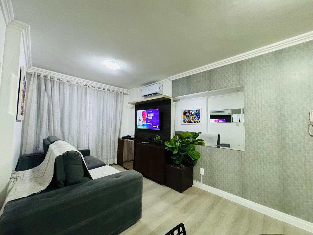 2 Dorm 1 Vaga Ap 201 - Frente ao Shopping da Av Brasil - Chambres d'hôtes Balneário Camboriú