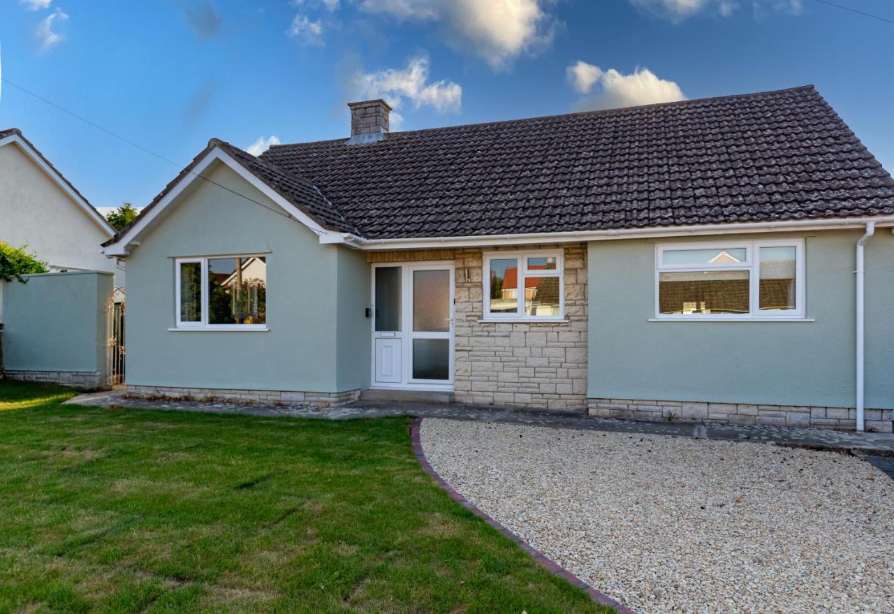 Stunning 3 Bedroom Home with Free Private Parking - B&B Chilton Polden