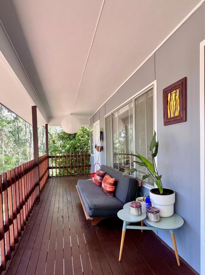 A Classic Beach House - Waterfront Access and Short Walk to Beach - Bed and Breakfast Mossy Point