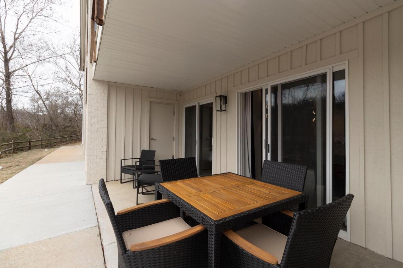 Roark Home Suites - Branson Landing, Gym, Indoor Pool - B&B Branson