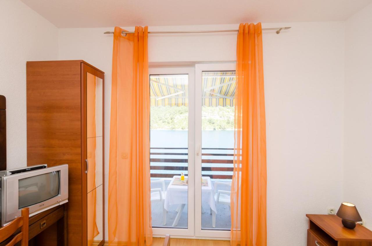 Studio with Terrace
