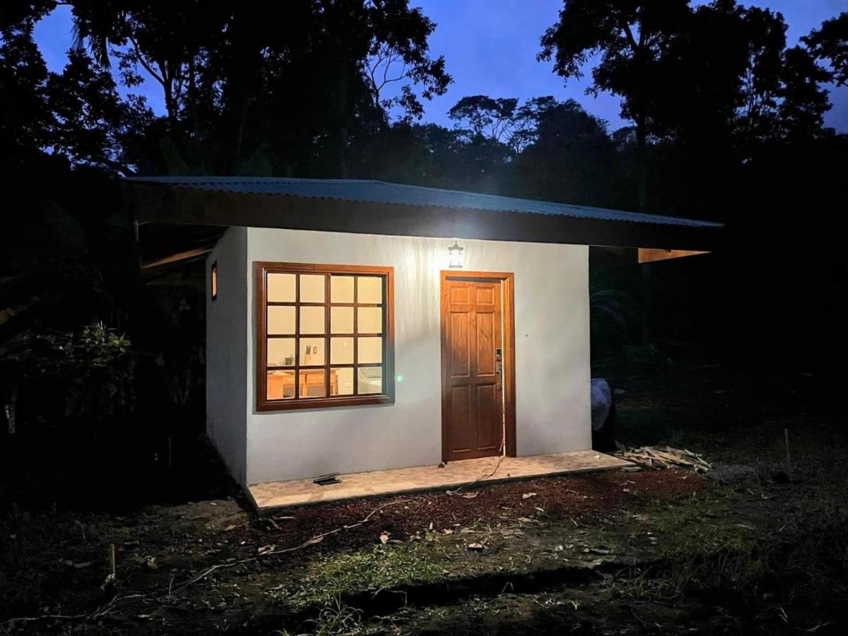 Cabaña junto al río - Ferienwohnung Naranjito