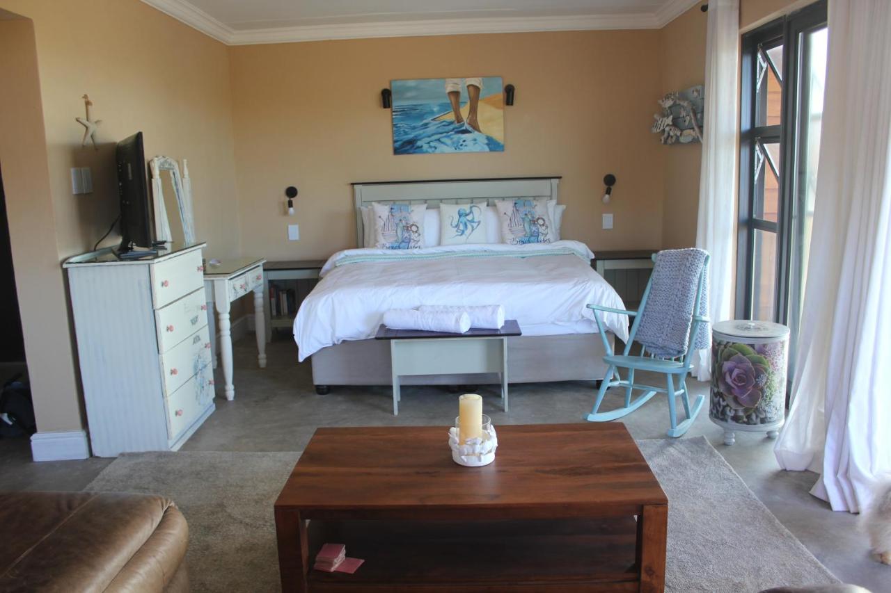 Seas the Breeze - B&B Boknes