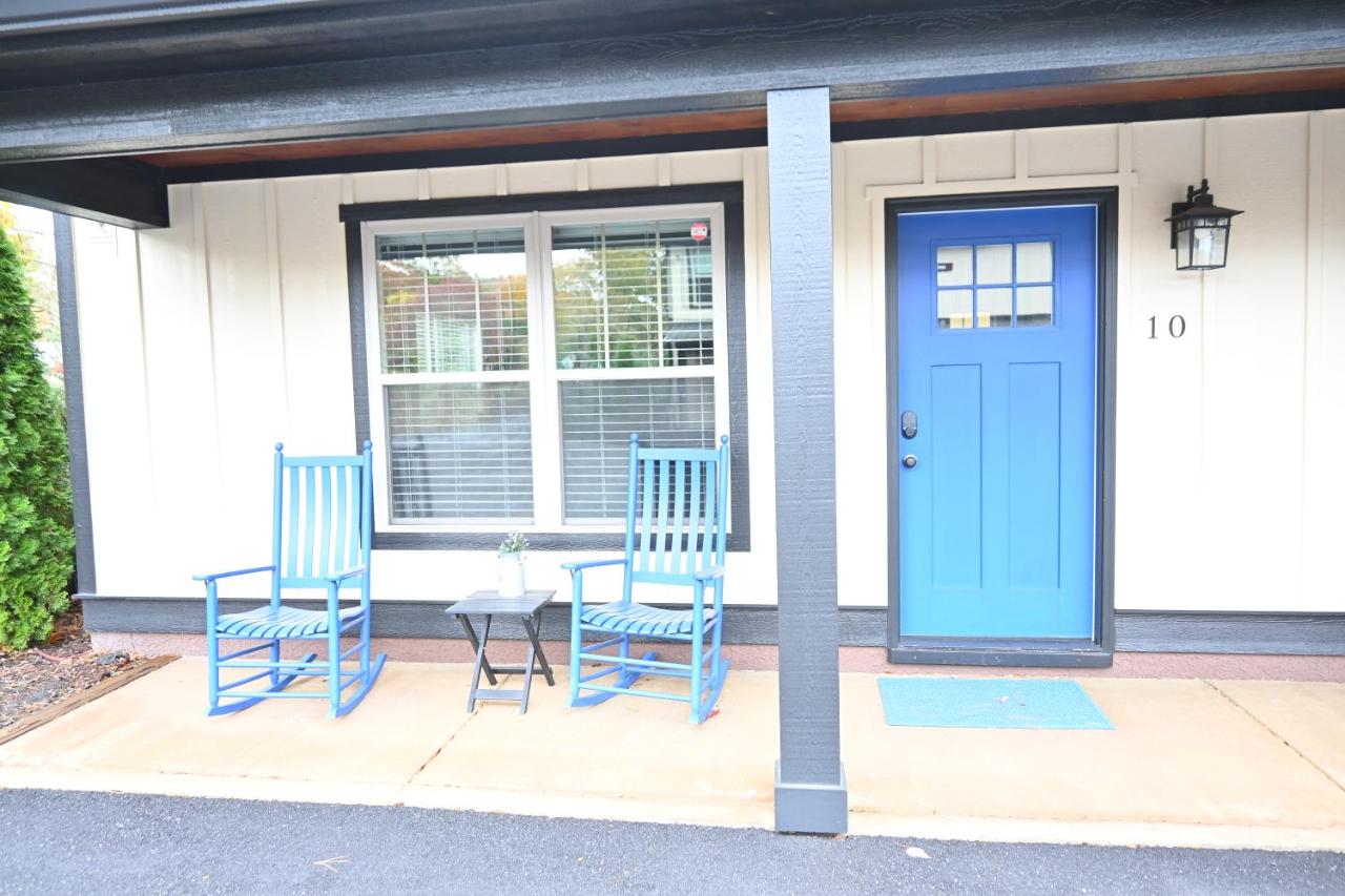 Black Mntn Modern Lux 2BR/2B w F place, Asheville - B&B Swannanoa
