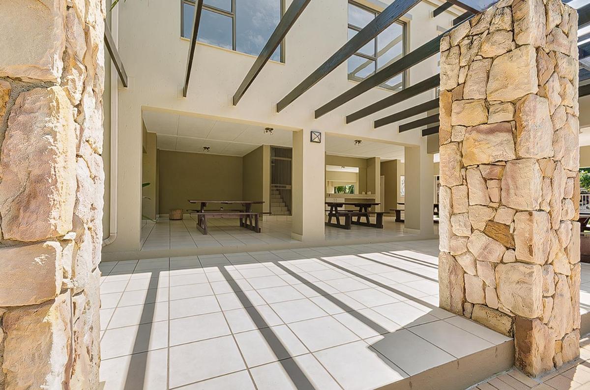 Zalari Luxe Loft B, Nature 1-Bed Loft, Paulshof, Sandton - Ferienwohnung Centane