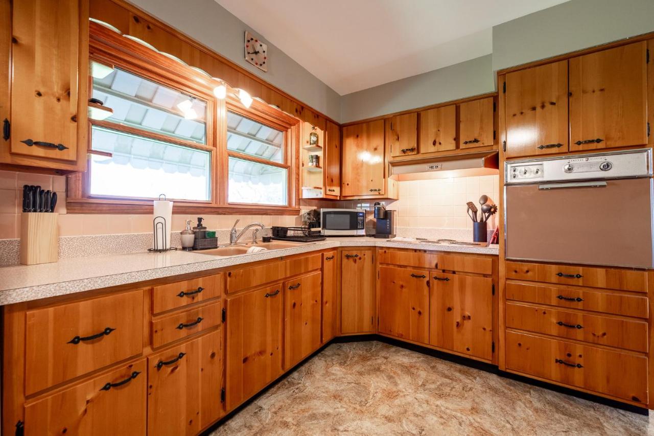 Grandma's House - Classic Indy Charm - Family Friendly - Chambres d'hôtes Indianapolis