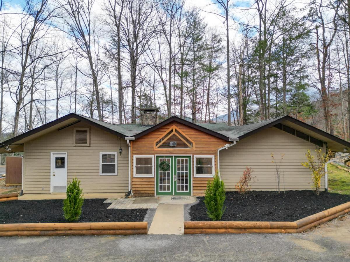Shady Woods Cabin - B&B Gatlinburg