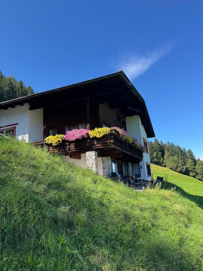 Haus im Zillertal - Alpen Lodge 52 - B&B Aschau