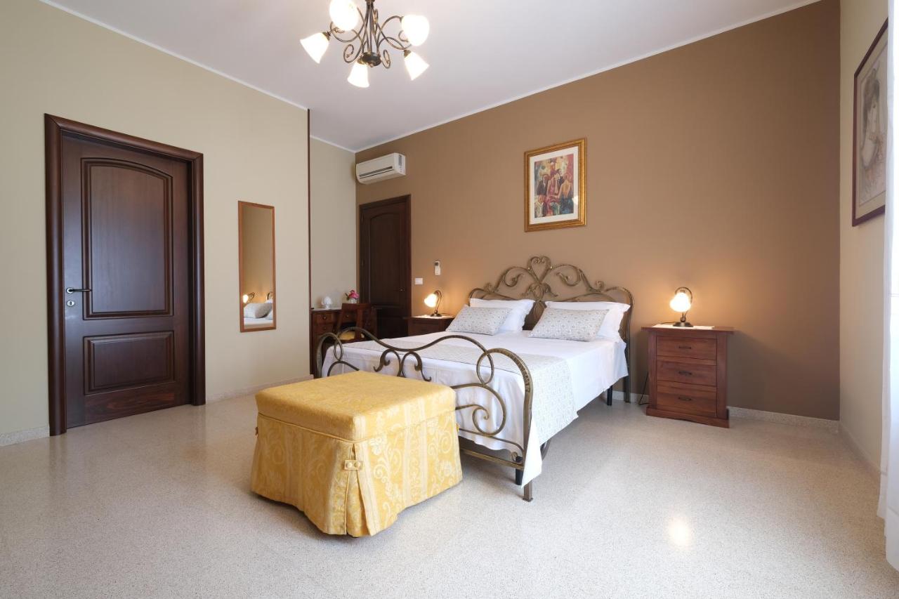 Large Triple Room with Balcony 