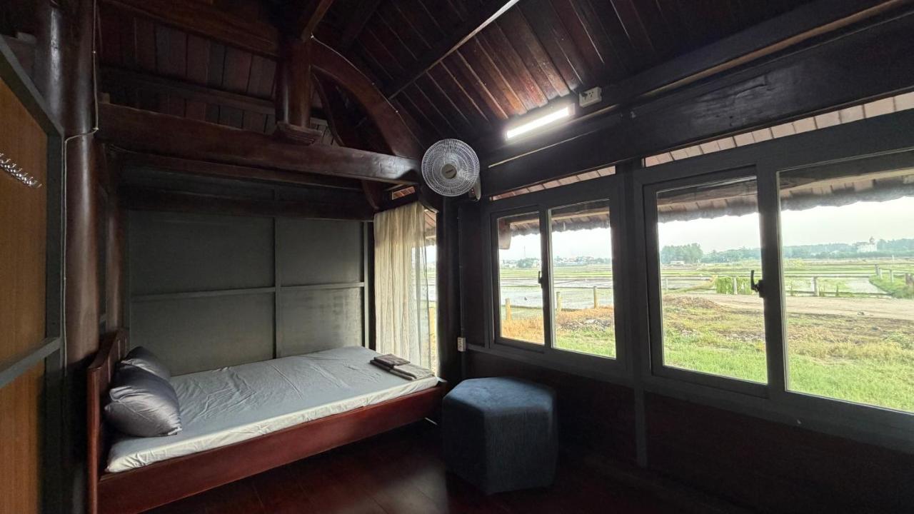 The wooden house, peaceful place in Nhon Trach IoStayhome - Chambres d'hôtes Ấp Phước Hòa
