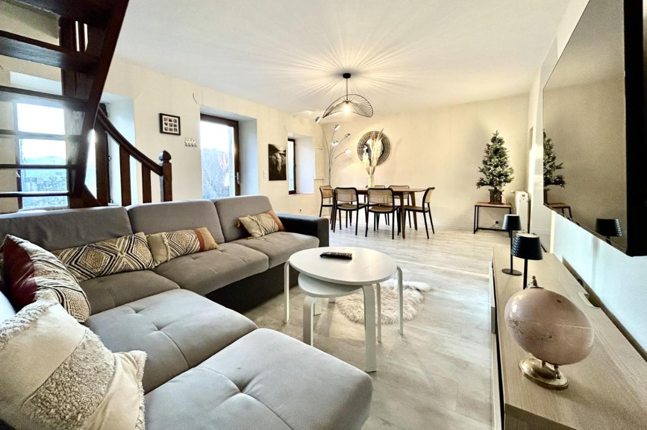 Maison spacieuse entre lacs et montagnes - Chambres d'hôtes Les Mollettes