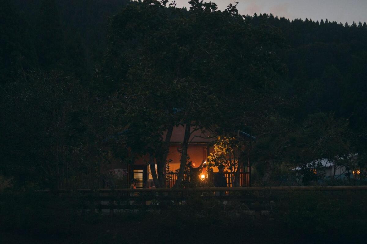 山の上の一棟貸し別荘千本テラス - B&B Kuma