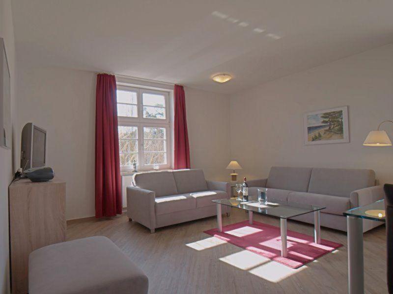 Residenz Unter den Linden 11 nur 350m zur Ostsee - Ferienwohnung Ostseebad Kühlungsborn