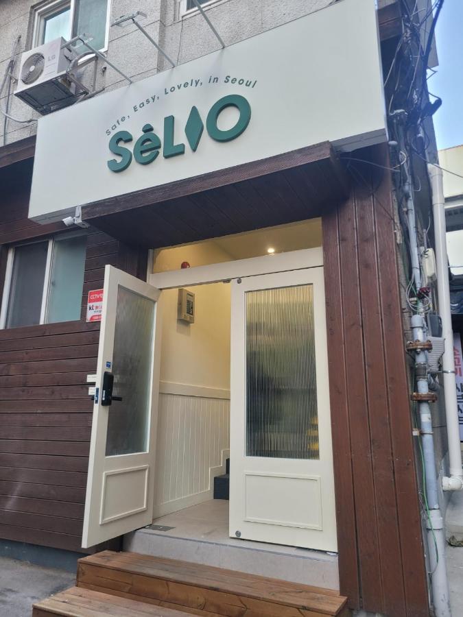 Selio #AREX, Line 1, 4 Seoul Stn #Line 2,5 Chungjeongno Stn 4min #Airport bus 5min - B&B Seoul