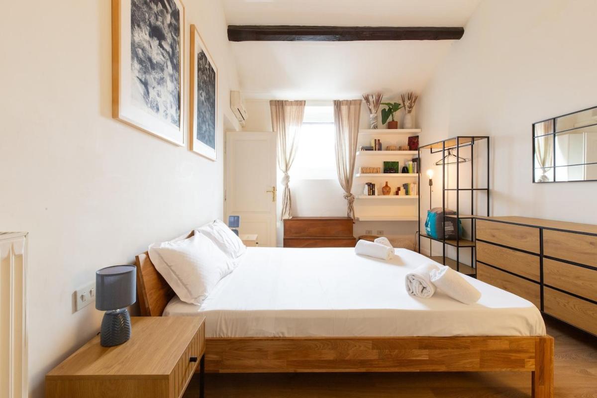 Artists' Attic - B&B Rome