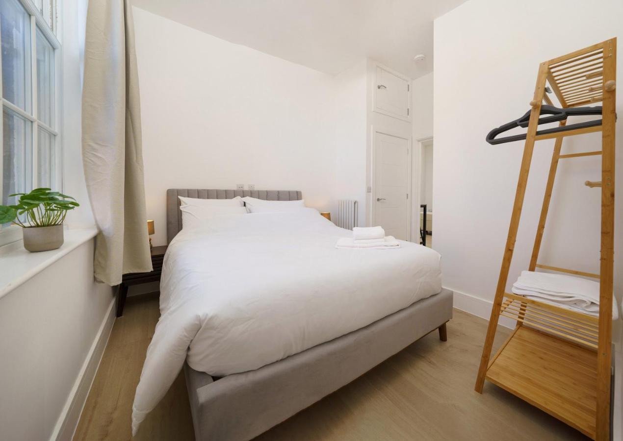 Stylish Camden Flat - Self Check-in, Sleeps 4 - B&B Londres