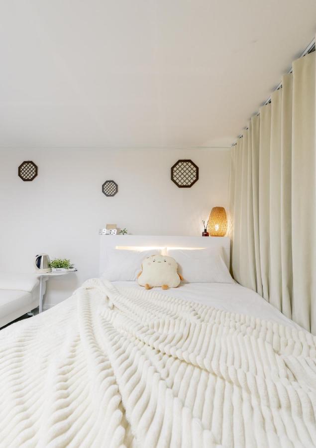 홍대 stay yoo - Hongdae 3min Station Cozy House - Chambres d'hôtes Séoul