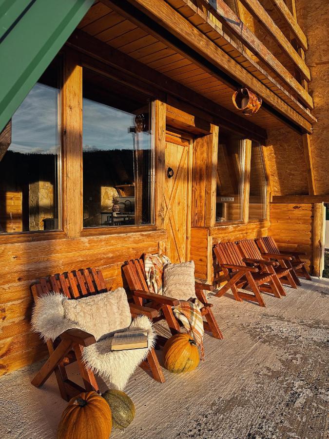 Vikendica Pino - Bed and Breakfast Han Pijesak