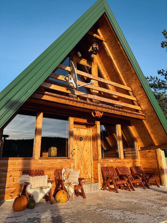 Vikendica Pino - Bed and Breakfast Han Pijesak