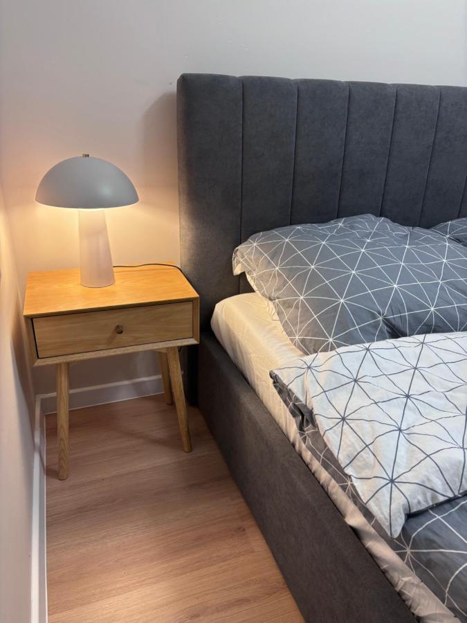 Apartament Nowowiejska, osiedle zamknięte, 24h szybkie zameldowanie! - Ferienwohnung Tomaszów Mazowiecki
