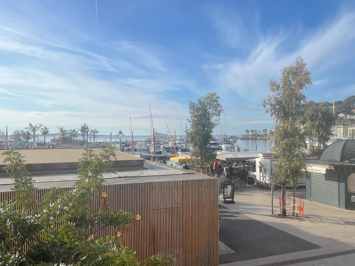 Appartement neuf - Vue Port - Clim - À pied de tout - B&B Sanary-sur-Mer