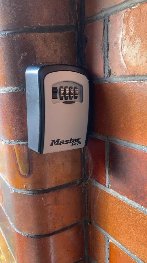 Single Bed at Cozy Hailsham - B&B London