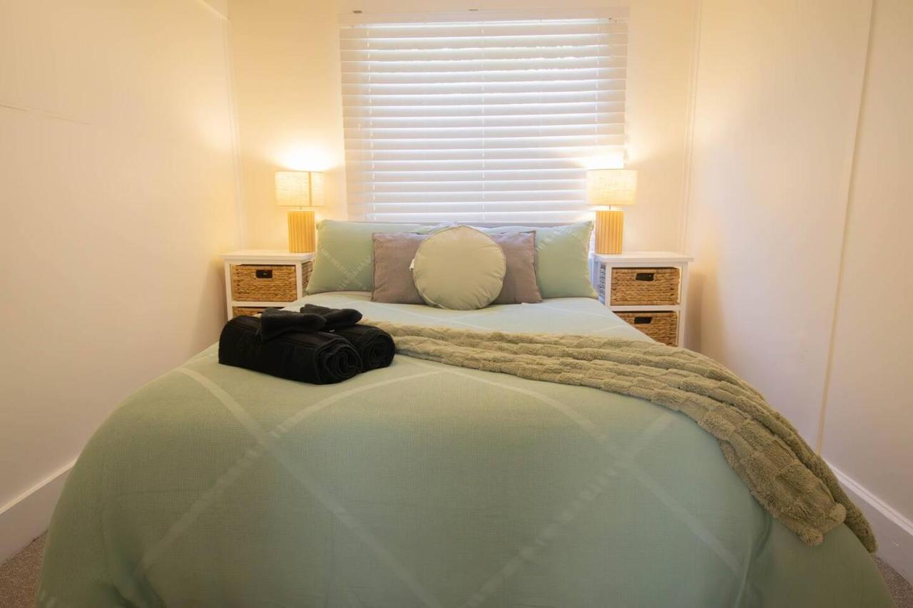 A Touch Of Sage - B&B Windeyer