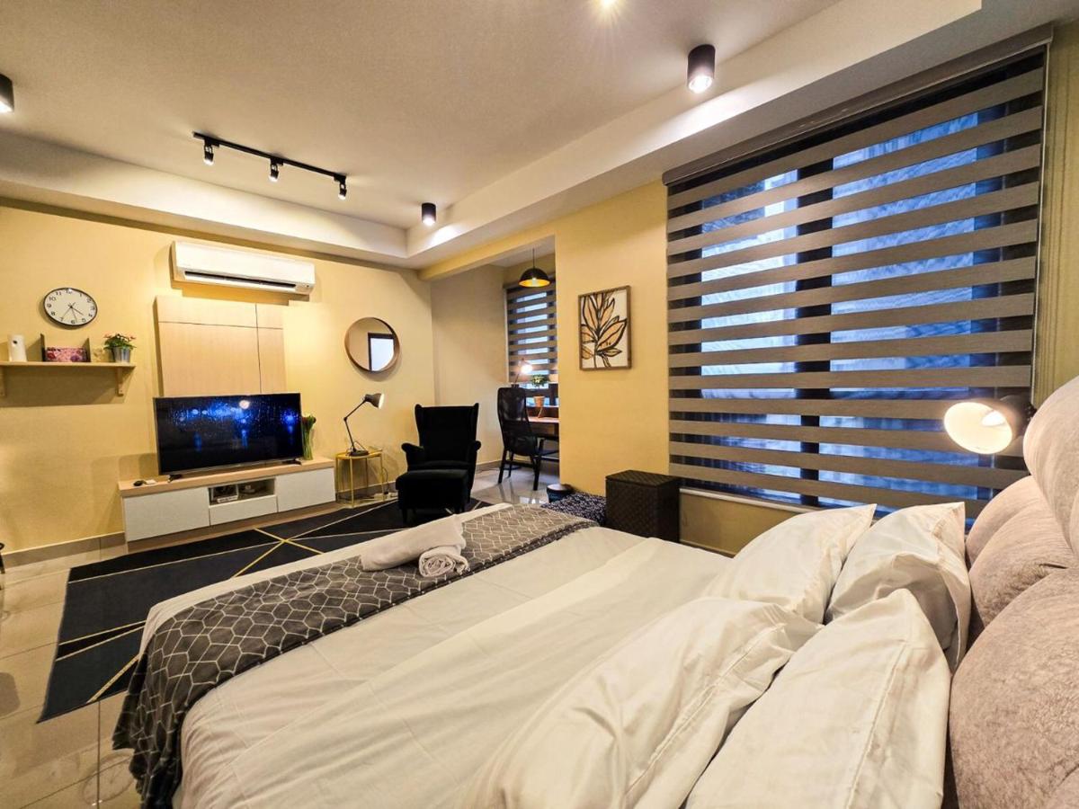 Estudio con 1 cama grande