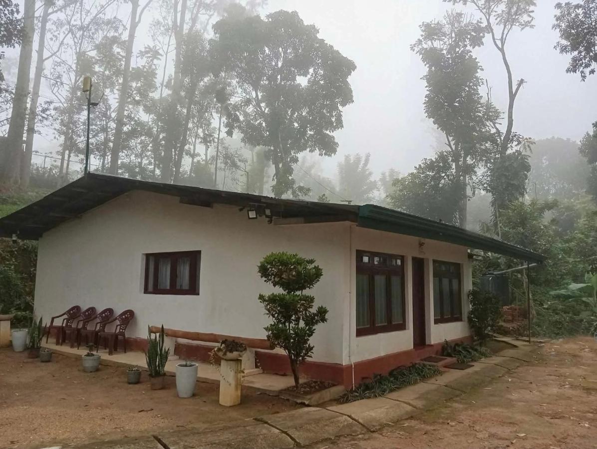 Modern Nature Retreat - Private Holiday Home in Bandarawela Hills - Chambres d'hôtes Bandarawela