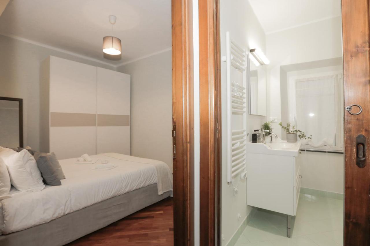 Brignole - metropolitana- AC - bilocale 3 posti letto - 1000 Mbps - TAO'S HOUSE 2 - Chambres d'hôtes Gênes