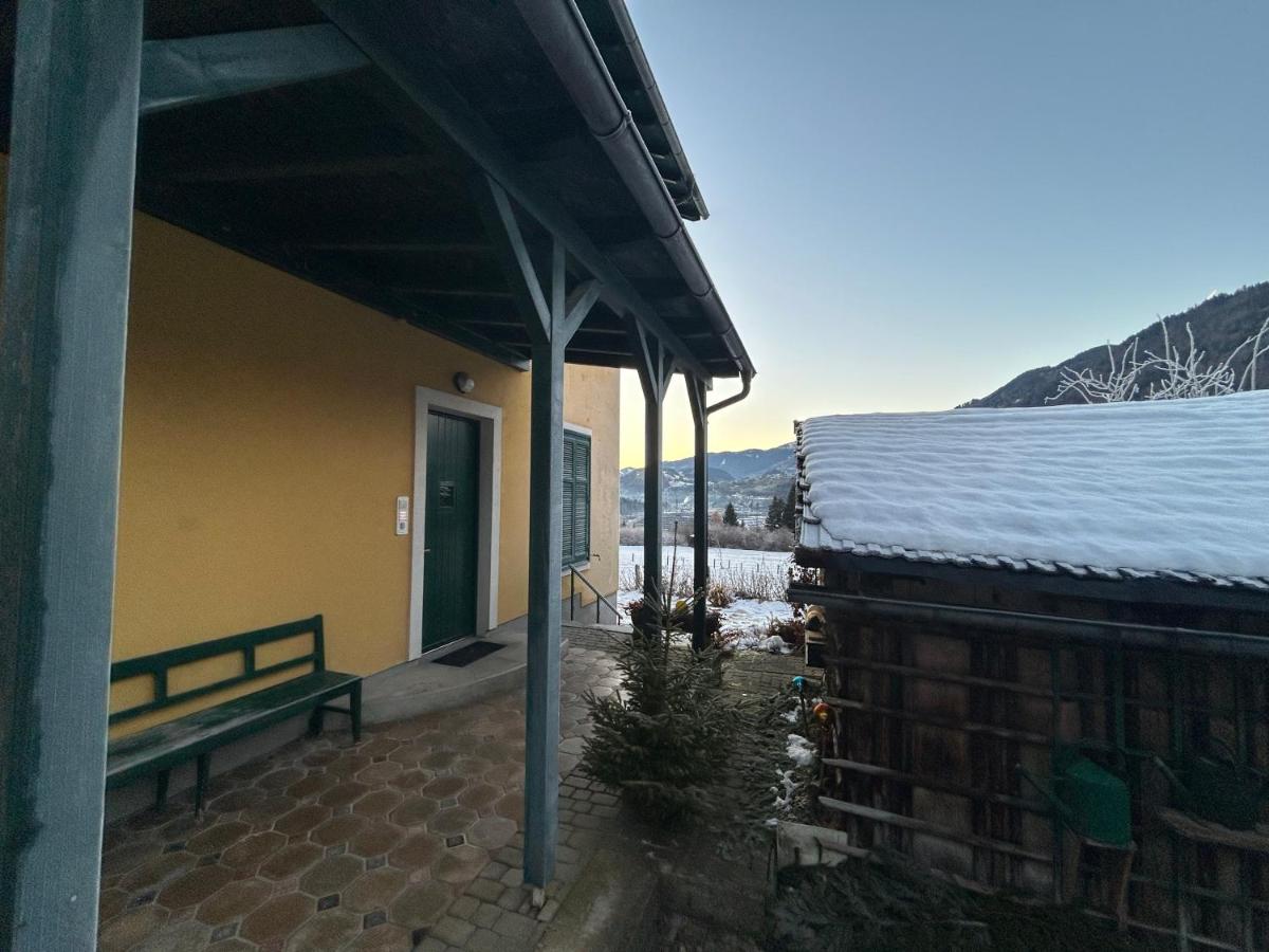 Trinkahaus - lichtdurchflutetes Apartment mit 115m2 im Skigebiet - B&B Plankenau