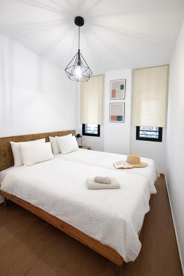 Ocean View Apartment, balcony & parking, Tenerife South Escape - Ferienwohnung Playa Paraiso