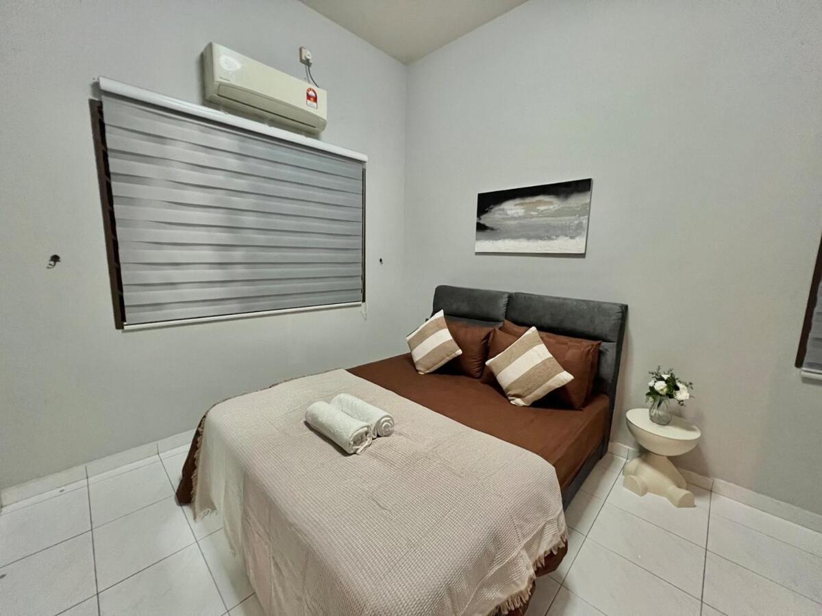 Casa Azure Villa - B&B Kuantan