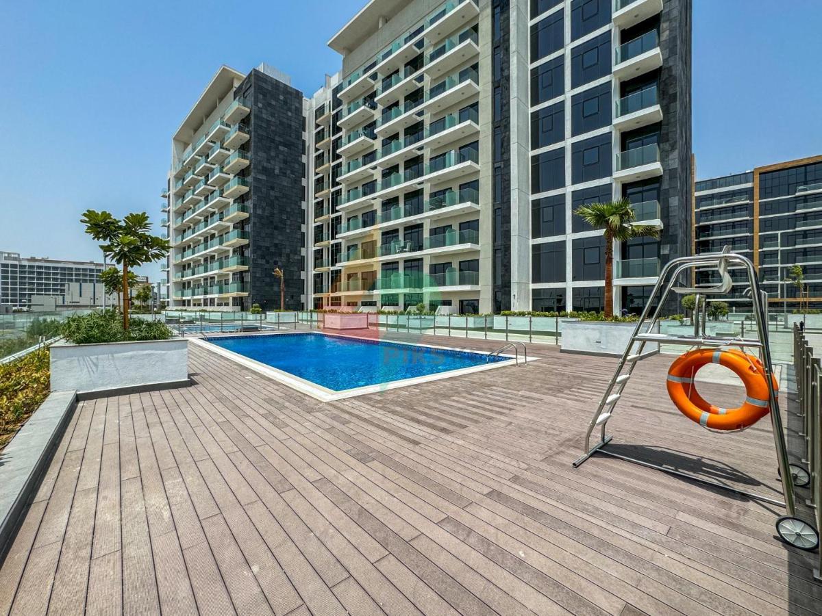 Vacationer Holiday Homes I Cosy Studio I Gym & Pool Facilities l Meydan - B&B Dubai