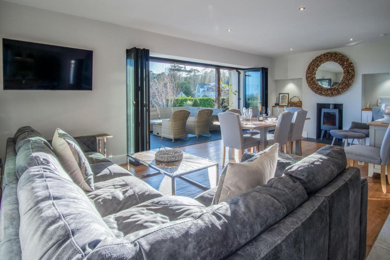 Avalon - Luxurious 4 Bedroom - Saundersfoot - Bed and Breakfast Saundersfoot