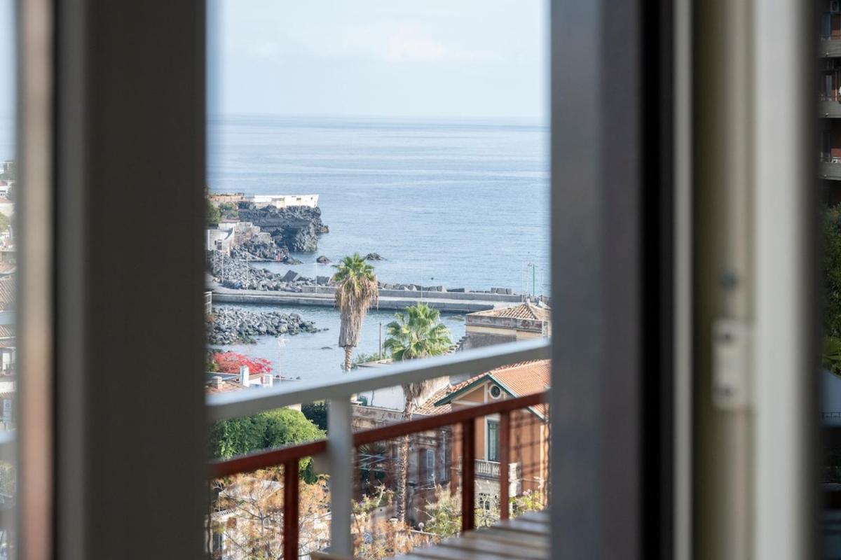 Luminoso Appartamento Vista Mare sul Lungomare - Chambres d'hôtes Catane
