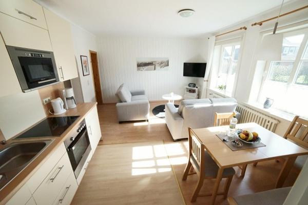 Appartamento con 2 Camere da Letto e Vista Giardino 