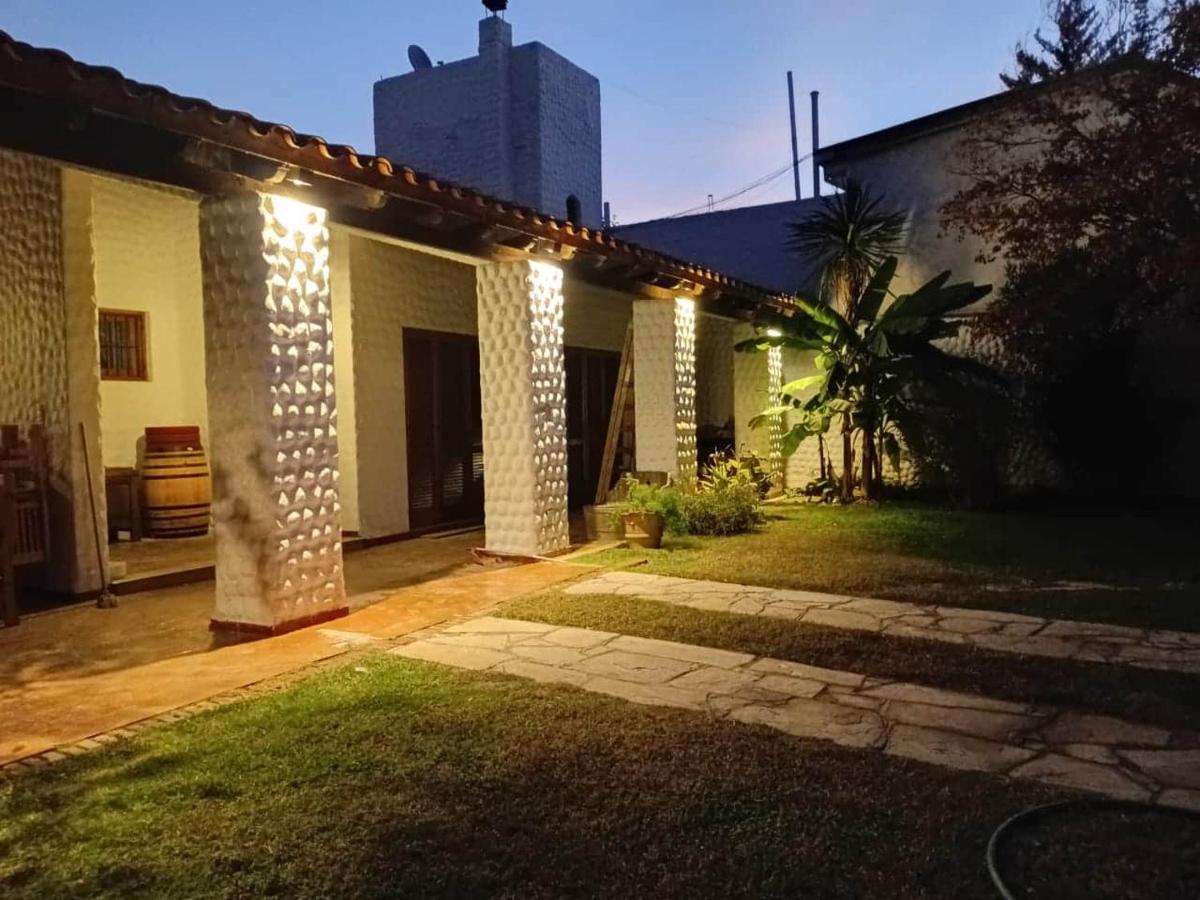 Loro Loco Mendoza - B&B Mendoza
