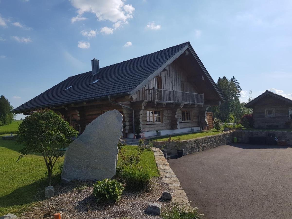 Drei-Flüsse-Blockhaus Doppelhaushälfte - B&B Unedt