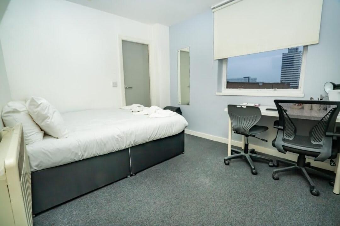 Budget Bright En-Suite Room in Central Coventry - Ferienwohnung Coventry