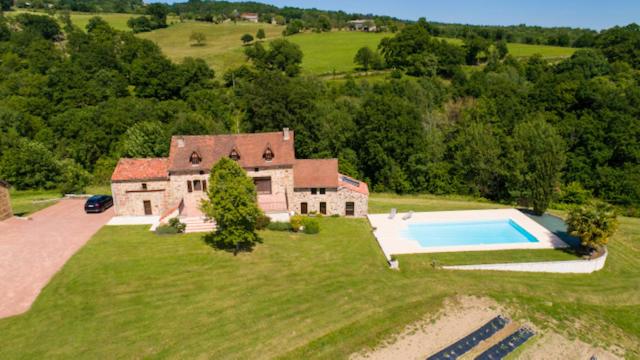 The Combet Farm Exclusive retreat in lush nature - B&B Le Bouyssou