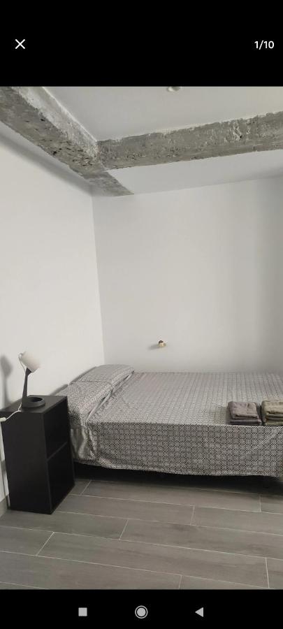 Estudio - habitación tipo loft - B&B Granada