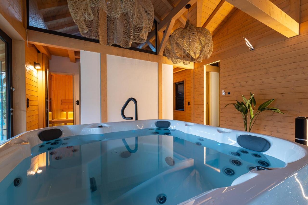 Domki Trzy Korony - B&B Sromowce Niżne