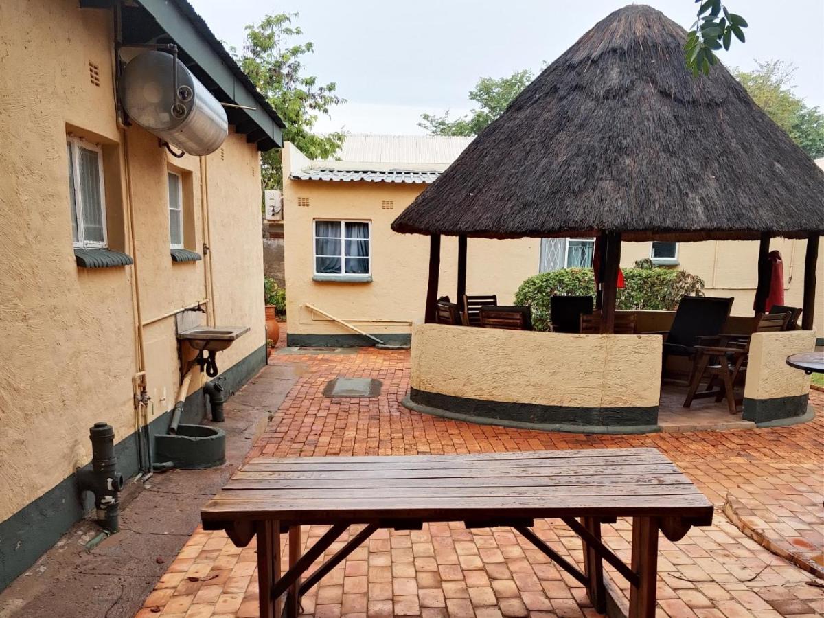 Inkindaba Guest Lodge - B&B Victoria Falls