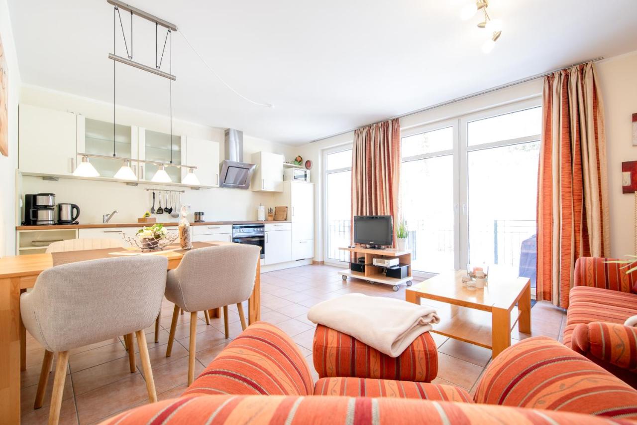 Villa Lena Ferienwohnung Sonnenschein - B&B Sellin