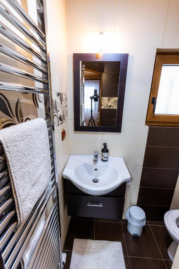 Pensiunea Casa Iulia Transalpina - Chambres d’hôtes Sebeş