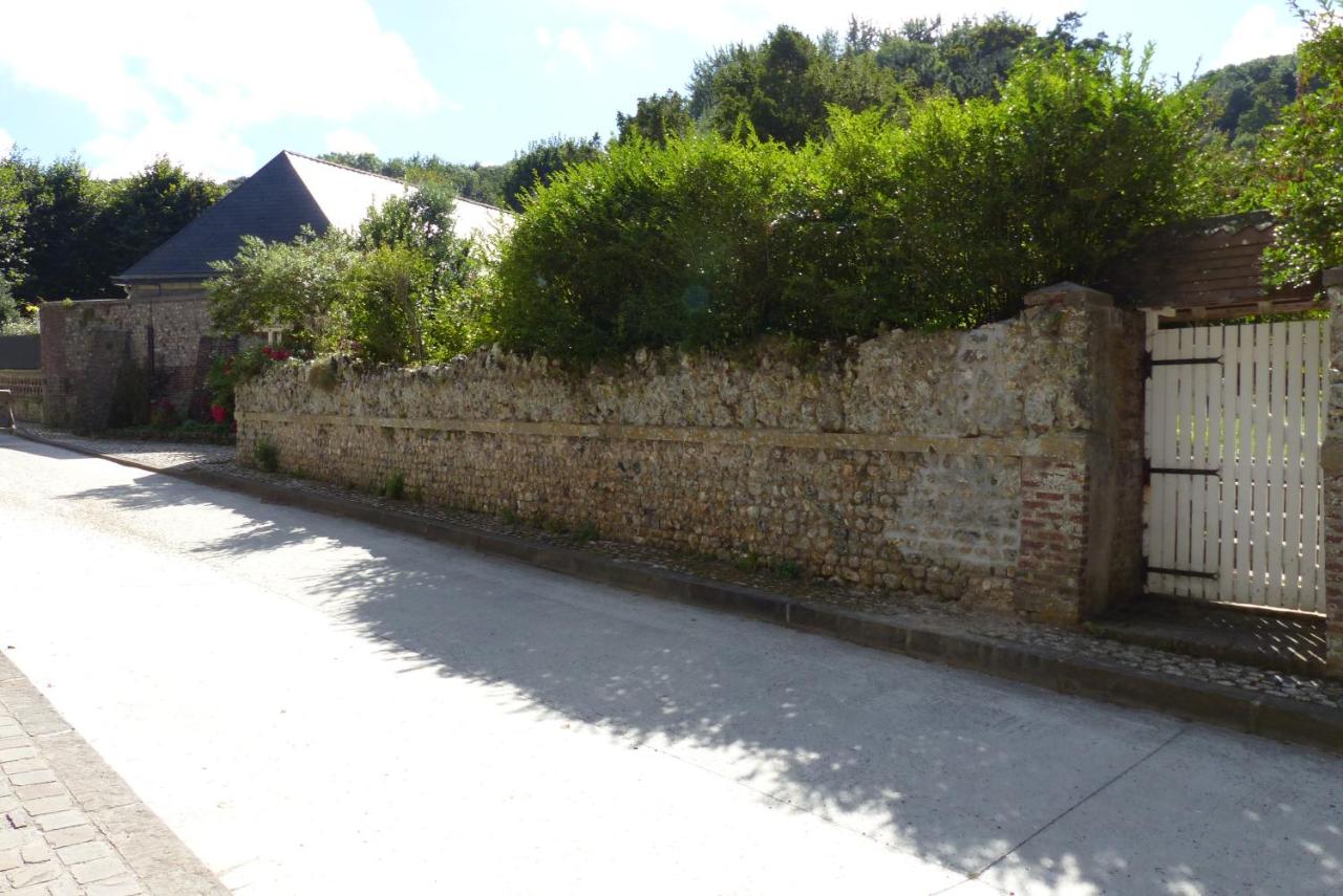 La Flore De Lys, lovely cottage ideal for 2 adults and 1 bébé - B&B Saint-Jouin-Bruneval