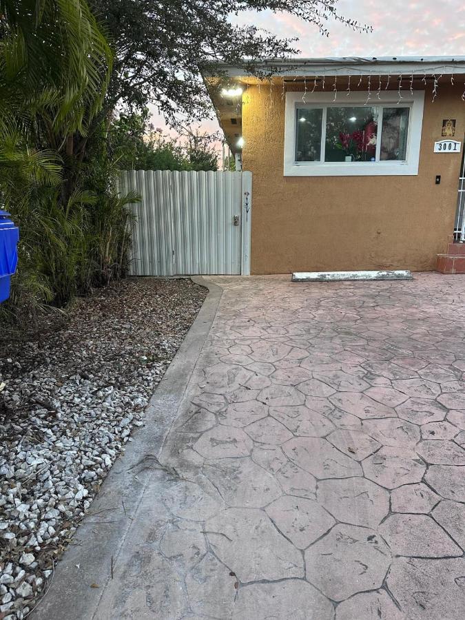 Cozy room close to everything, 5min to the airport - Chambres d'hôtes Miami