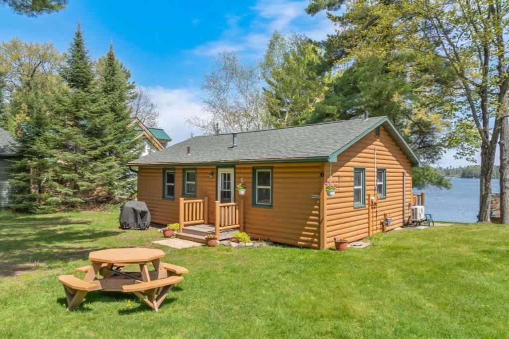 Minoqua Shores Cabin 6 - Chambres d'hôtes Minocqua